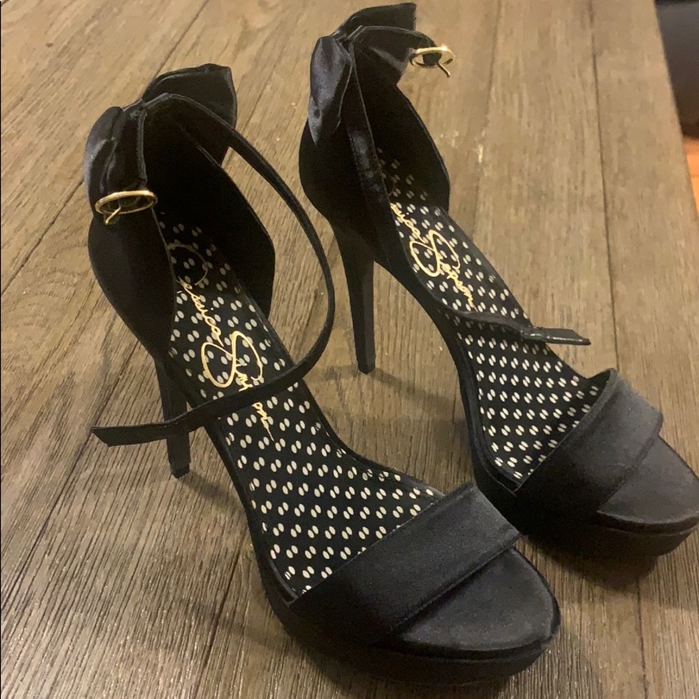 Jessica Simpson heels